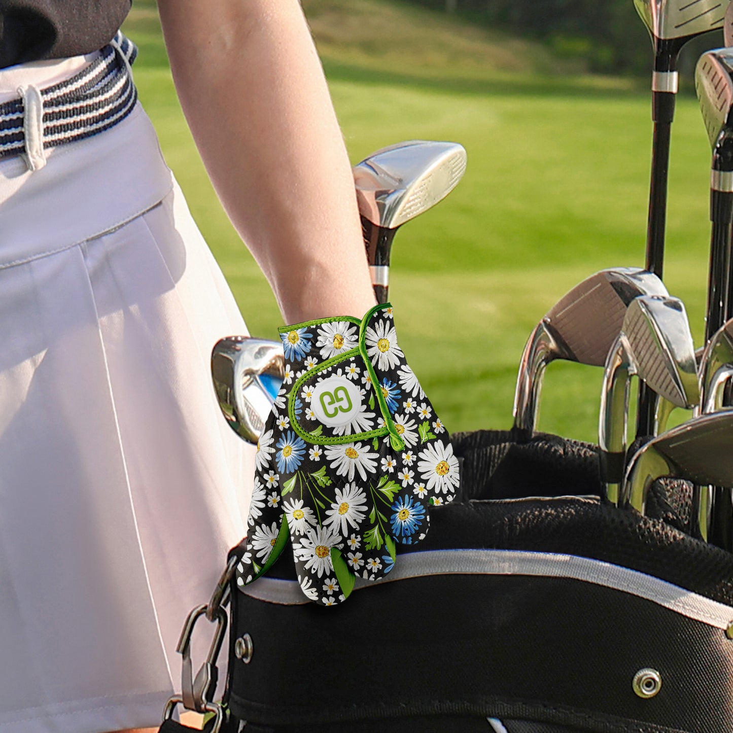 Midnight Daisy Golf Glove