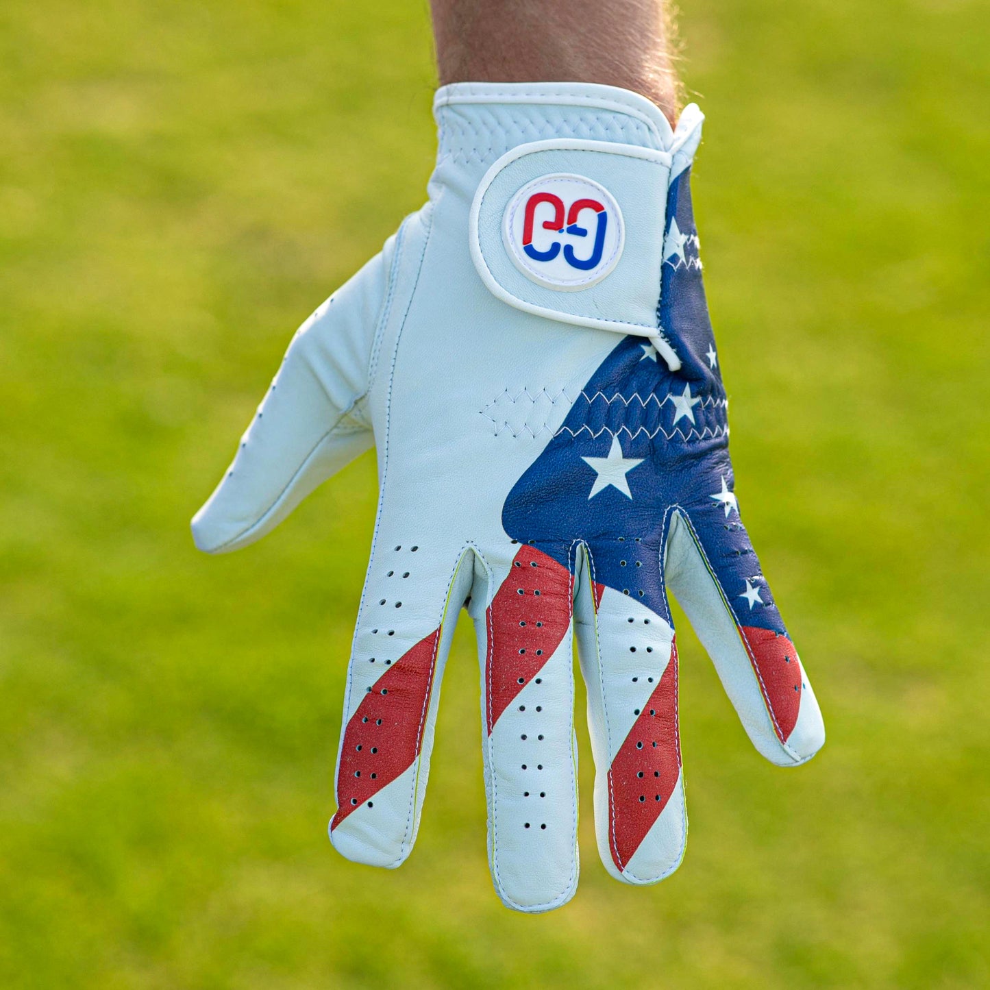 Waving Flag Golf Glove